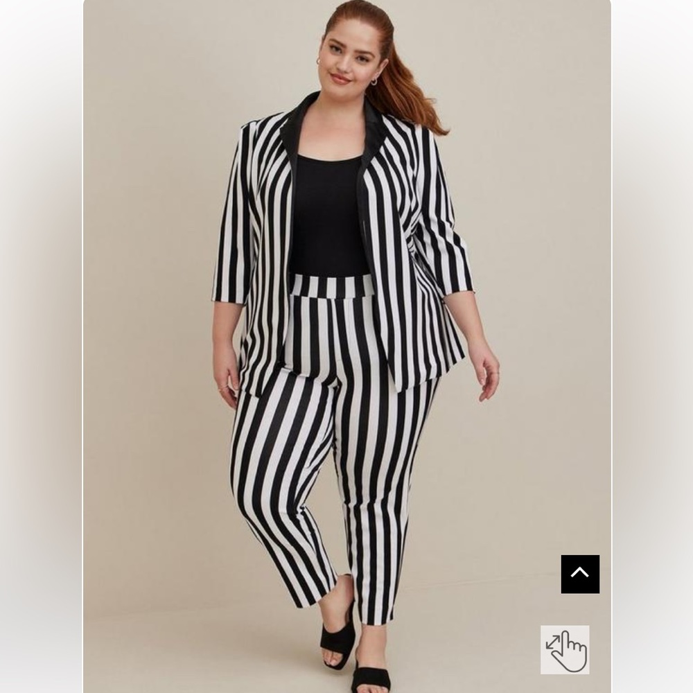 Beetlejuice pointe tailored blazer and legging